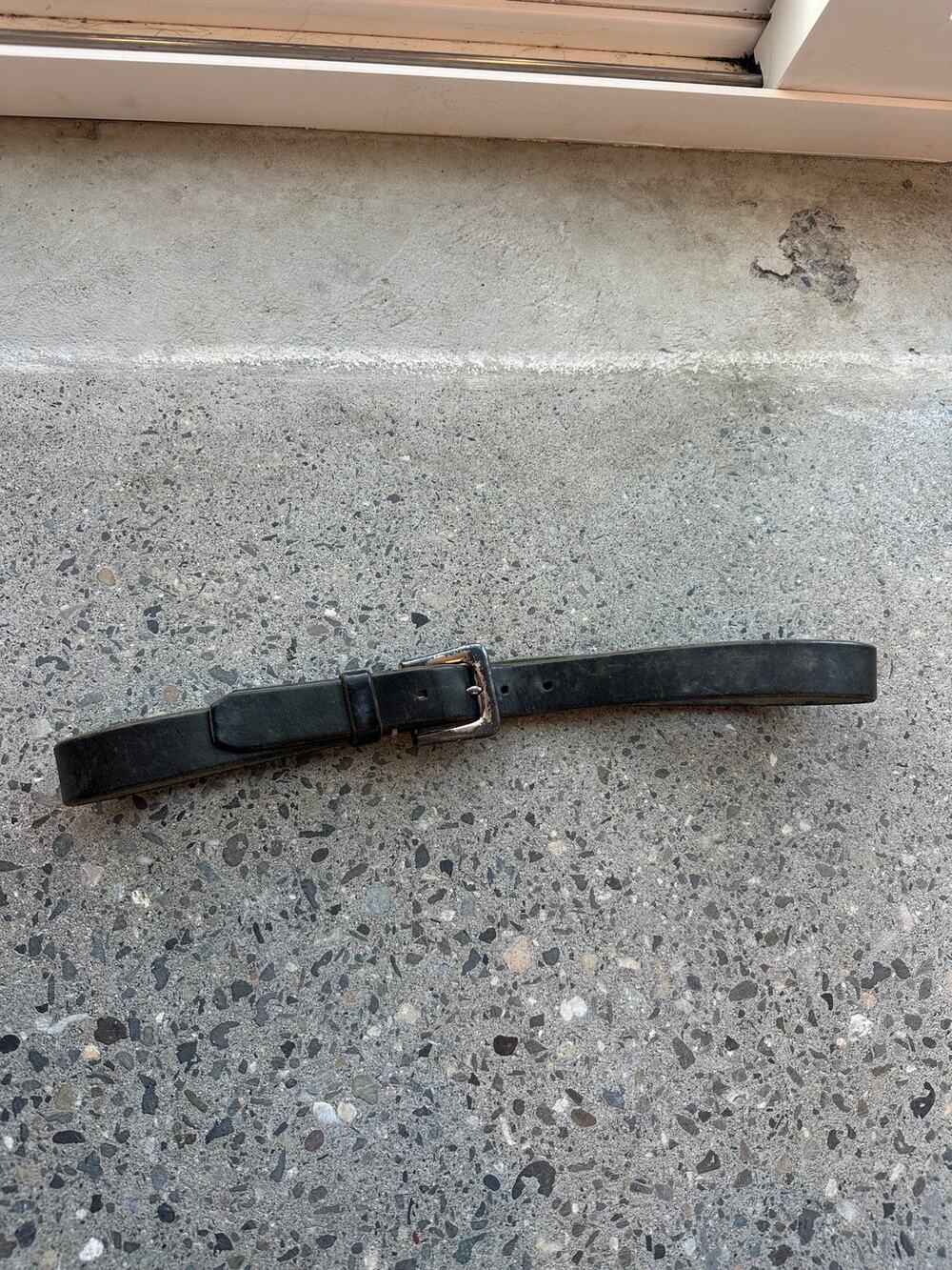 Black Leather Belt Small/Medium Distressed Metal Buckle Minimalist Grunge Y2K